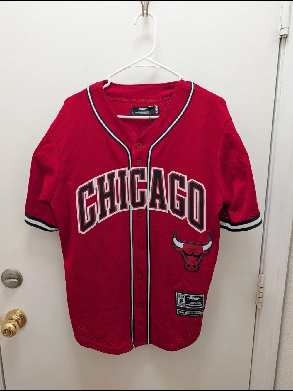 NBA Chicago Red Men's Baseball-Style Jersey with Black & White Trim Size S